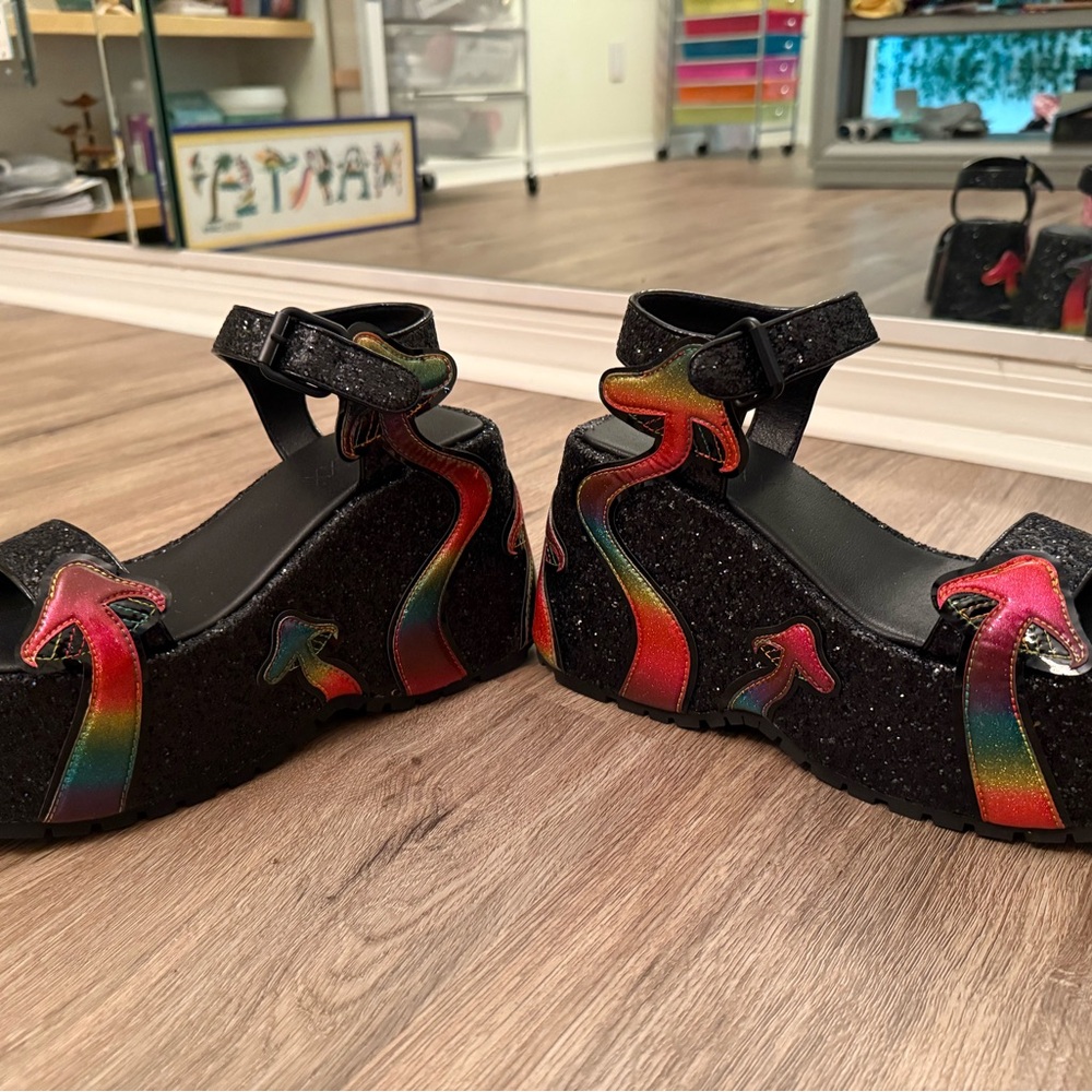 Colorful Platform Sandals - Picture 4 of 10